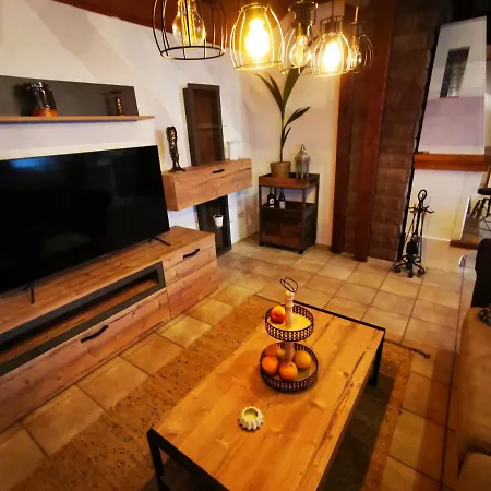 Pfaelzer Felsenlandschaft *