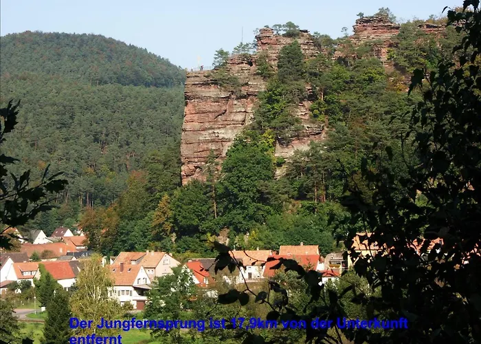 Pfaelzer Felsenlandschaft *