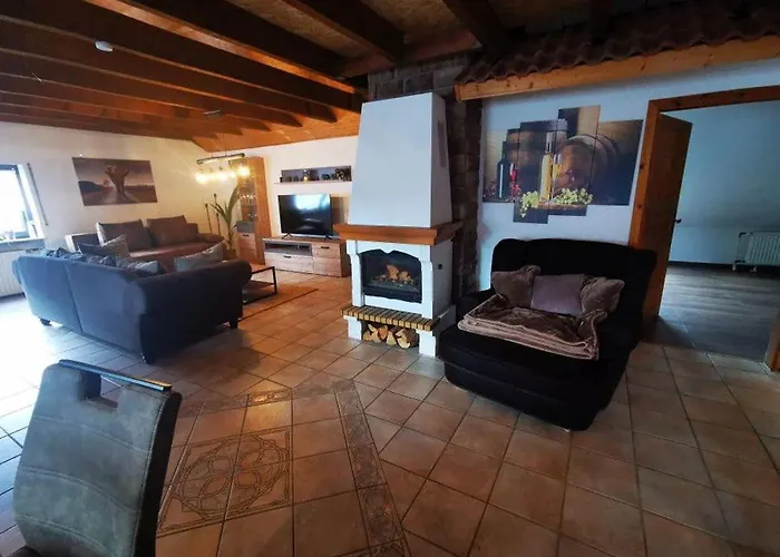 Pfaelzer Felsenlandschaft Appartement *